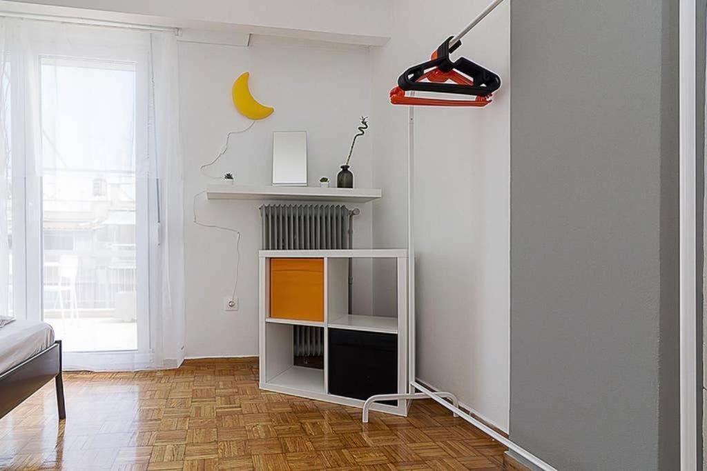 شقة Sunlit 2Br Oasis In Metaxourghio 3Min From Metro أثينا المظهر الخارجي الصورة